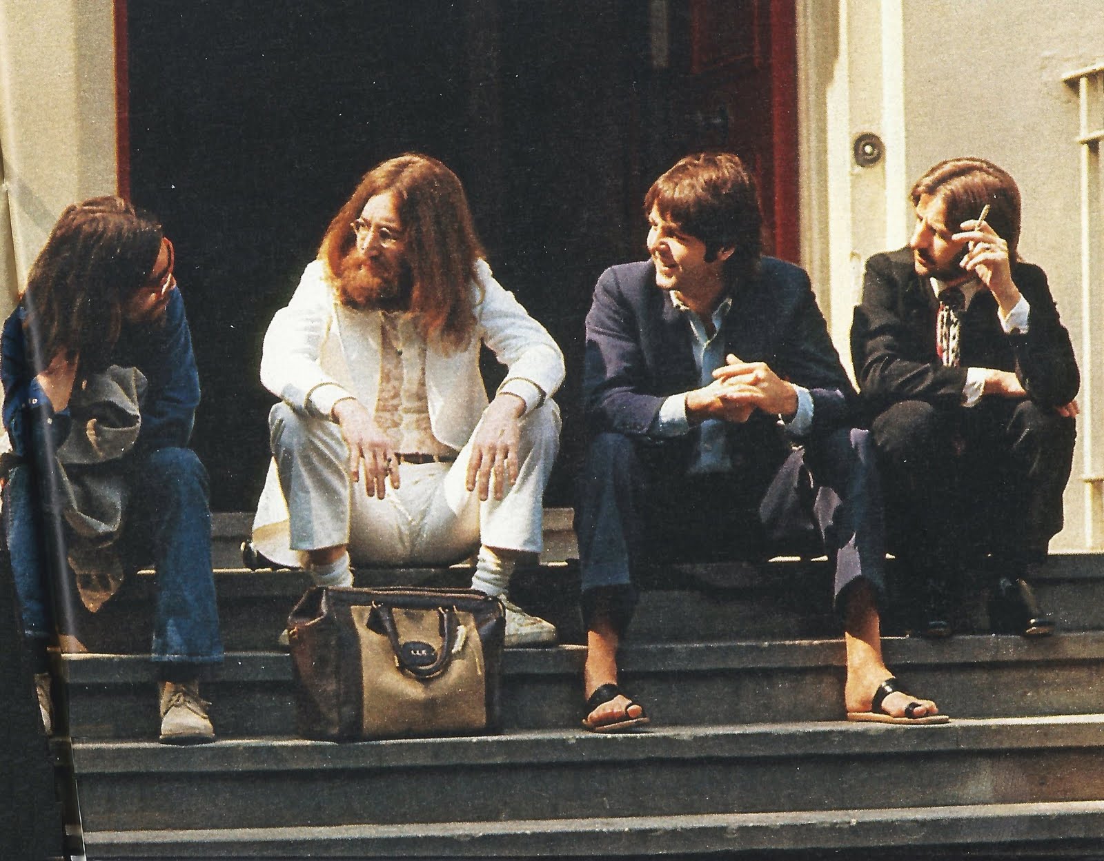 Abbey-Road-Cover-Beatles-05.jpg