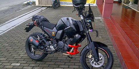 Modifikasi Yamaha Byson / FZ1 Jadi Moge 600 cc http://www.otoasia.net/search/label/Modifikasi%20Yamaha%20Byson