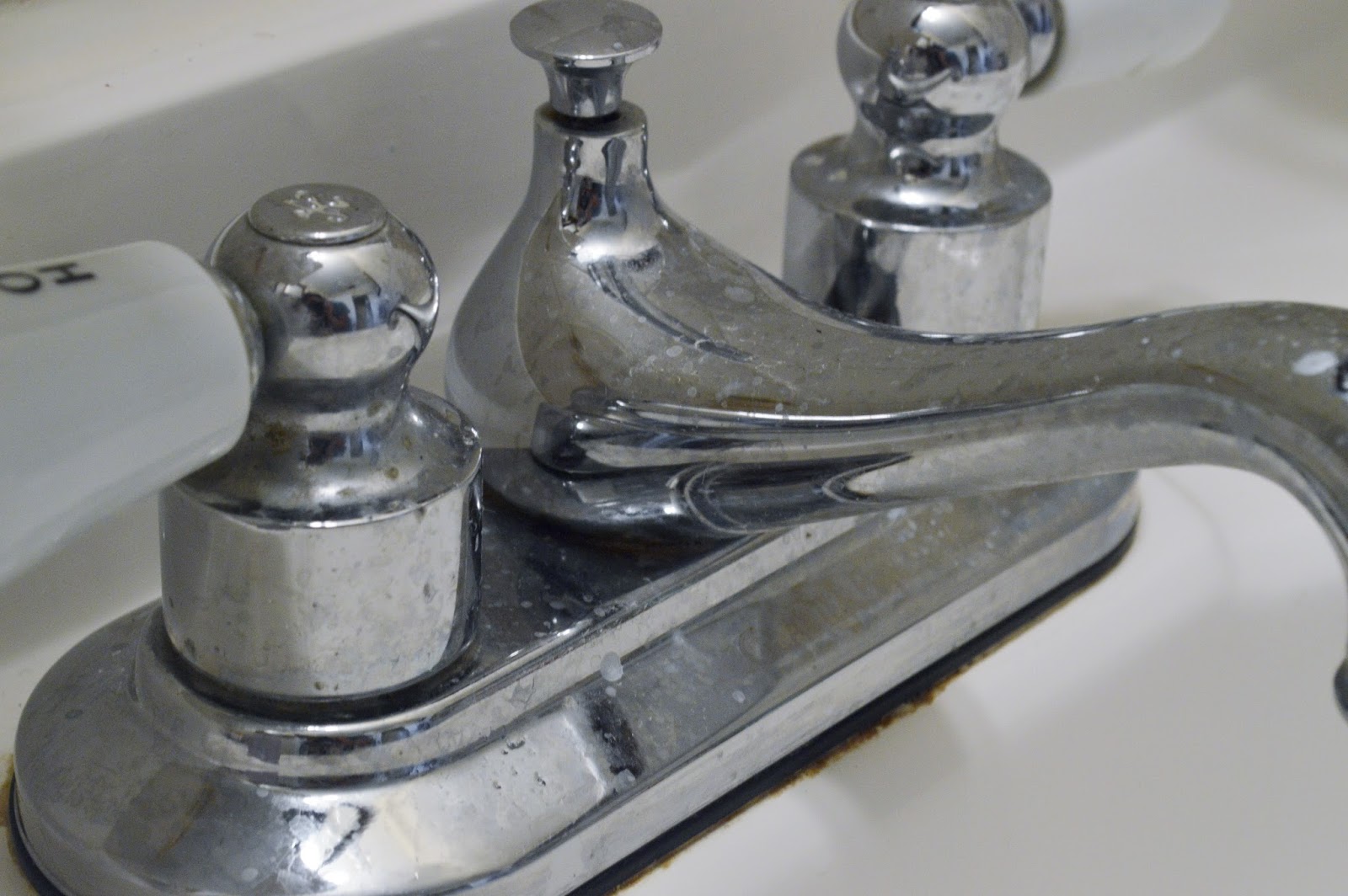 New Life Overnight How to Make Your Faucets Shine