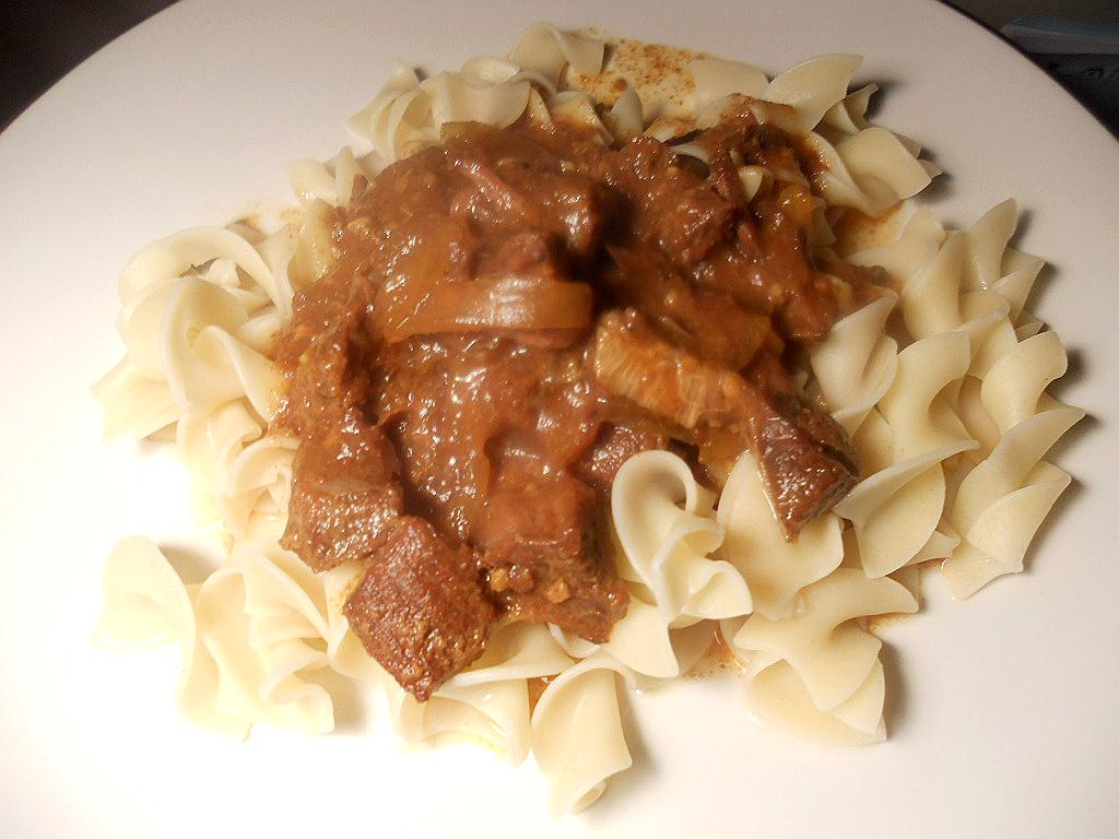 CrockPot Hungarian Goulash HezziD's Books and Cooks