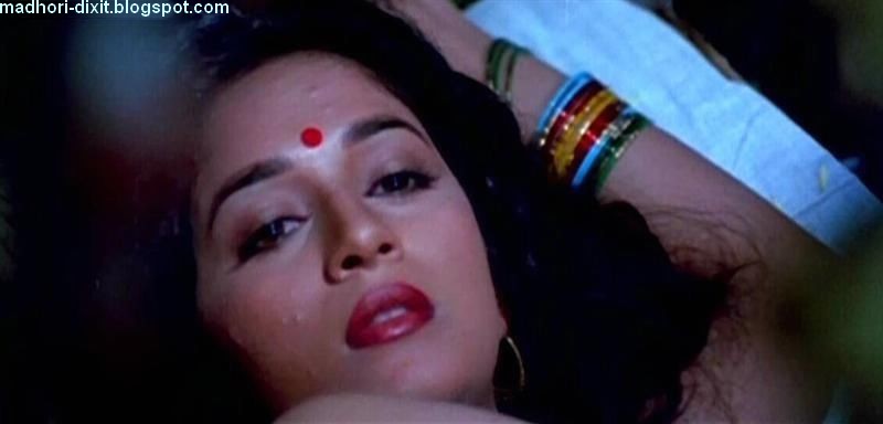 Madhuri Dixit Kiss Vinod