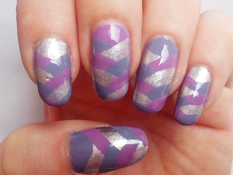 31DC2014 Day 18: HALF MOONS - Braided Nails