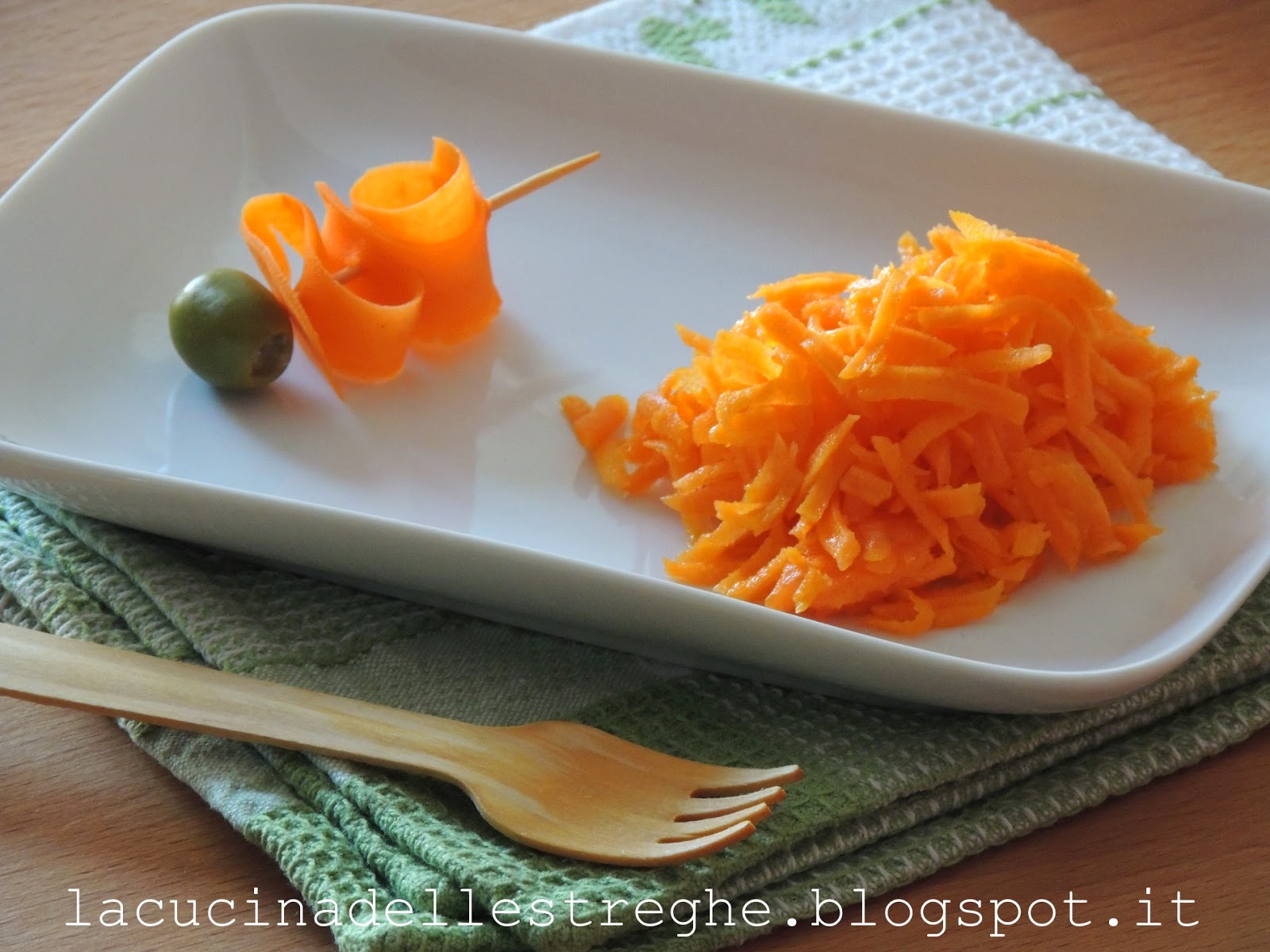 La cucina delle streghe: Julienne di carote marinate