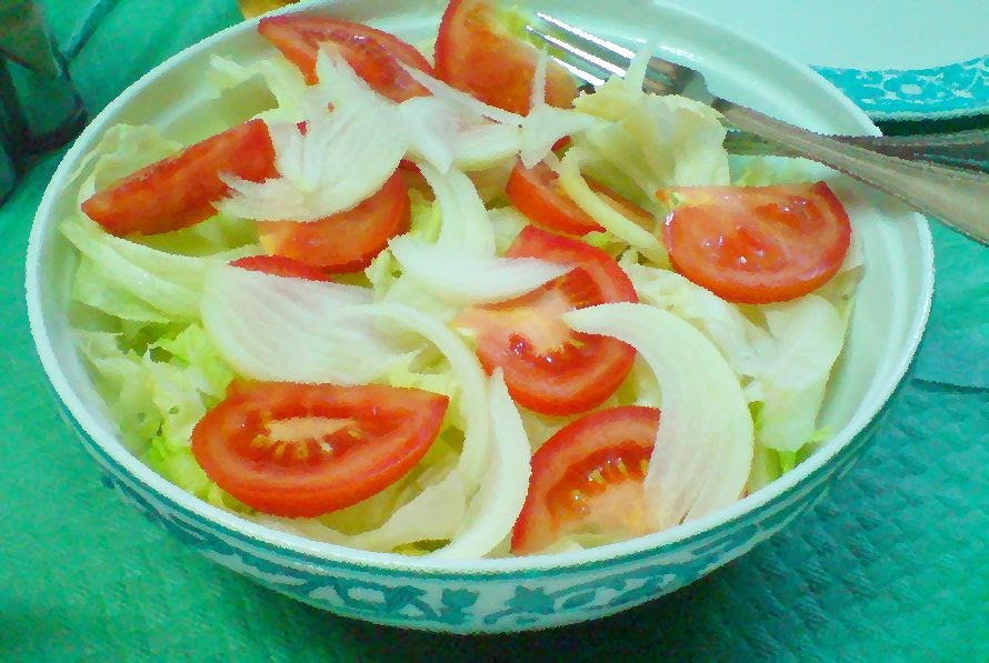 Solo Ensaladas ENSALADA "VULGAR", TOMATE, LECHUGA, CEBOLLA
