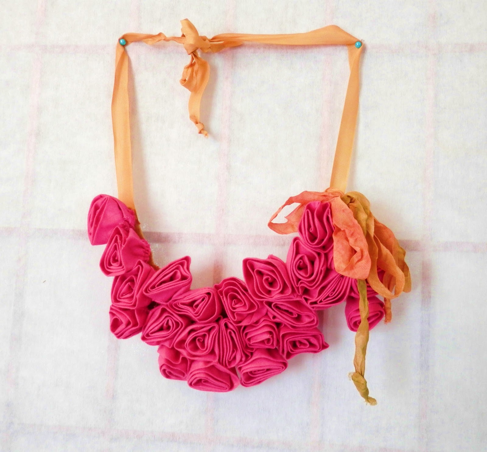 ReCreations Anthropology Inpired DIY Fabric Flower Necklace