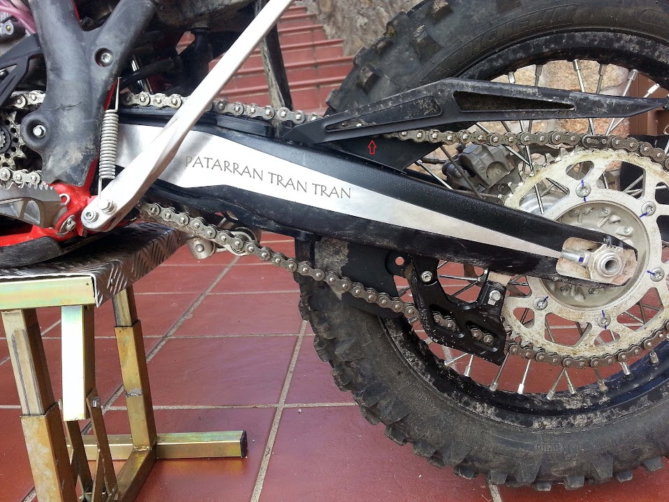 cadena de moto muy tensa motos de enduro beta rr 300 tensi 243 n correcta de la cadena de moto muy tensa motos de enduro beta rr 300 tensi 243 n correcta de la