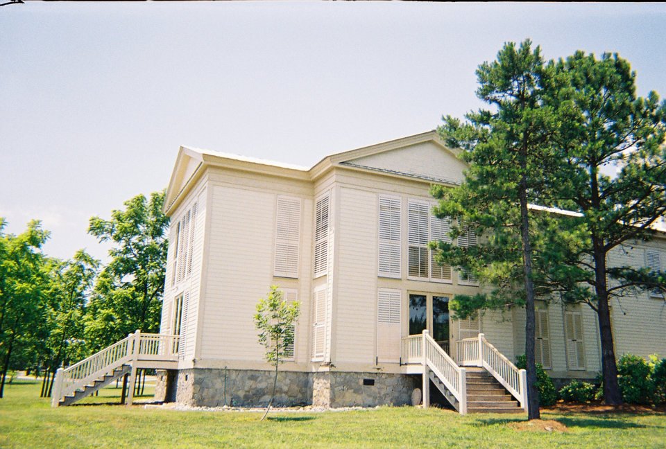 IN SEASON FUN UNDER THE SUN GORHAM'S BLUFF