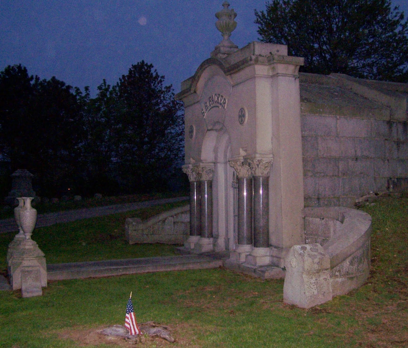 Southern Ct Paranormal Society Elm Grove Cemetery, Mystic, CT