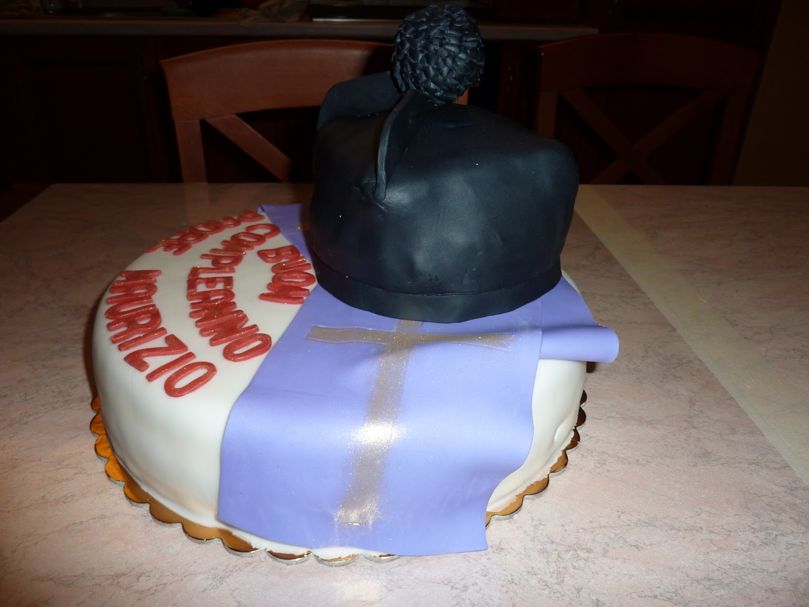 Tutti Pazzi x La PdZ (Pasta di Zucchero) Torta Cappello Parroco