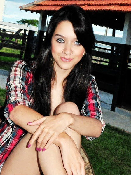 http://4.bp.blogspot.com/-ic8EeHYP9js/Teev8WpC2SI/AAAAAAAAAPI/InqWOoNjqiI/s1600/Isadora+Martins.jpg