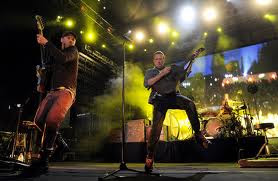 COLDPLAY, Very Impressive Band Drummer and Band