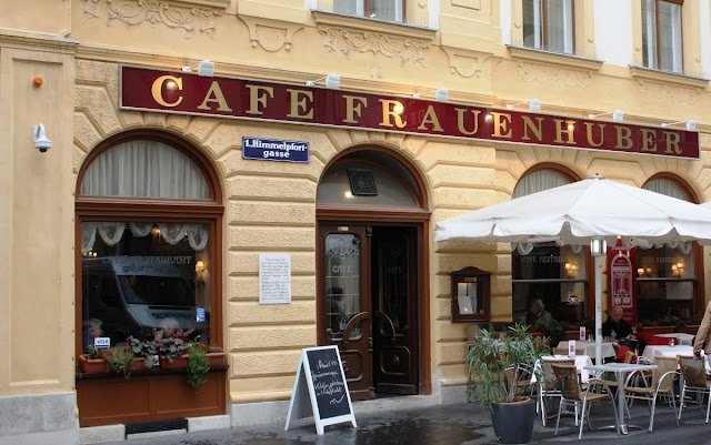 Viennese coffee house - Probably the original Viennese coffee house