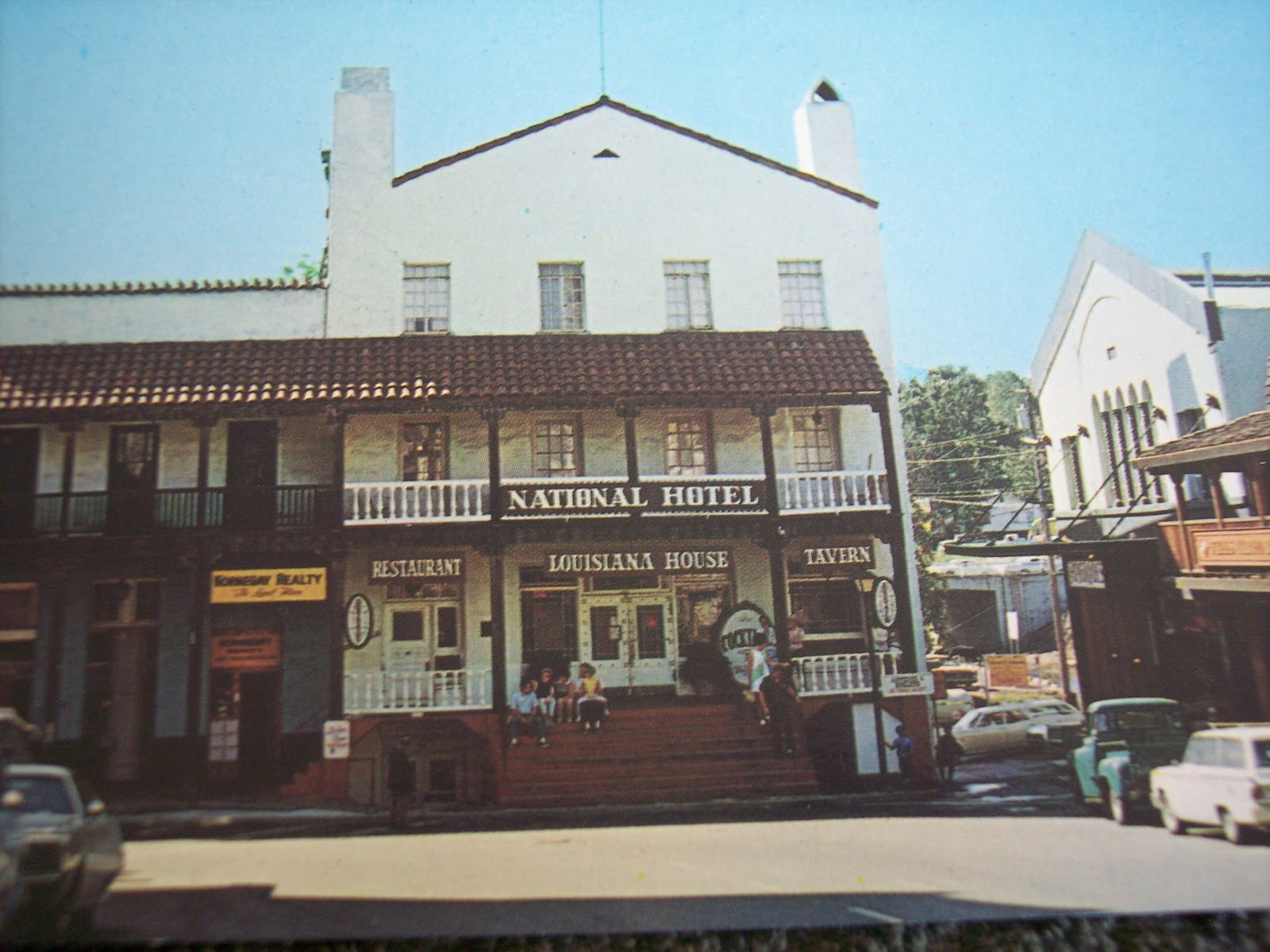 gold country girls National Hotel (The Louisiana House), Jackson