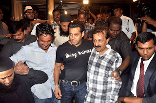 Salman Khan and Sanjay Dutt at Baba Siddique's Iftar party stills