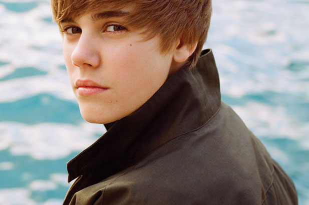 Justin Bieber-The Beautiful Young Singer Biography,Photos and Profile