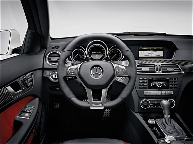 Mercedes-Benz C63 AMG Coupe Interior Mercedes-Benz C63 AMG Coupe Interior