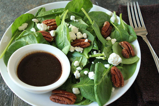 toasted pecan and goat cheese spinach salad with balsamic vinaigrette