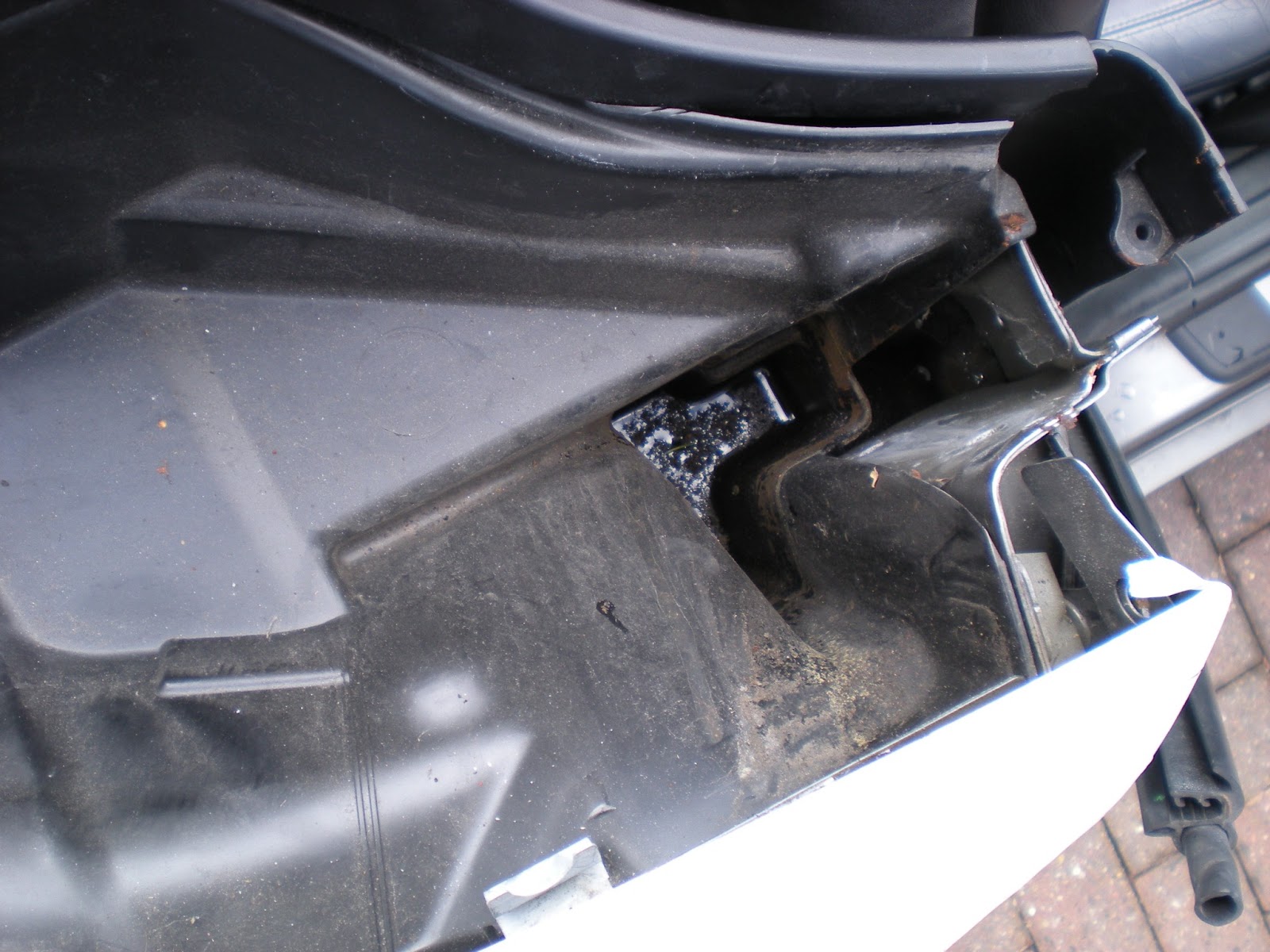 Z4 DIY Soft top hydraulic motor replacement