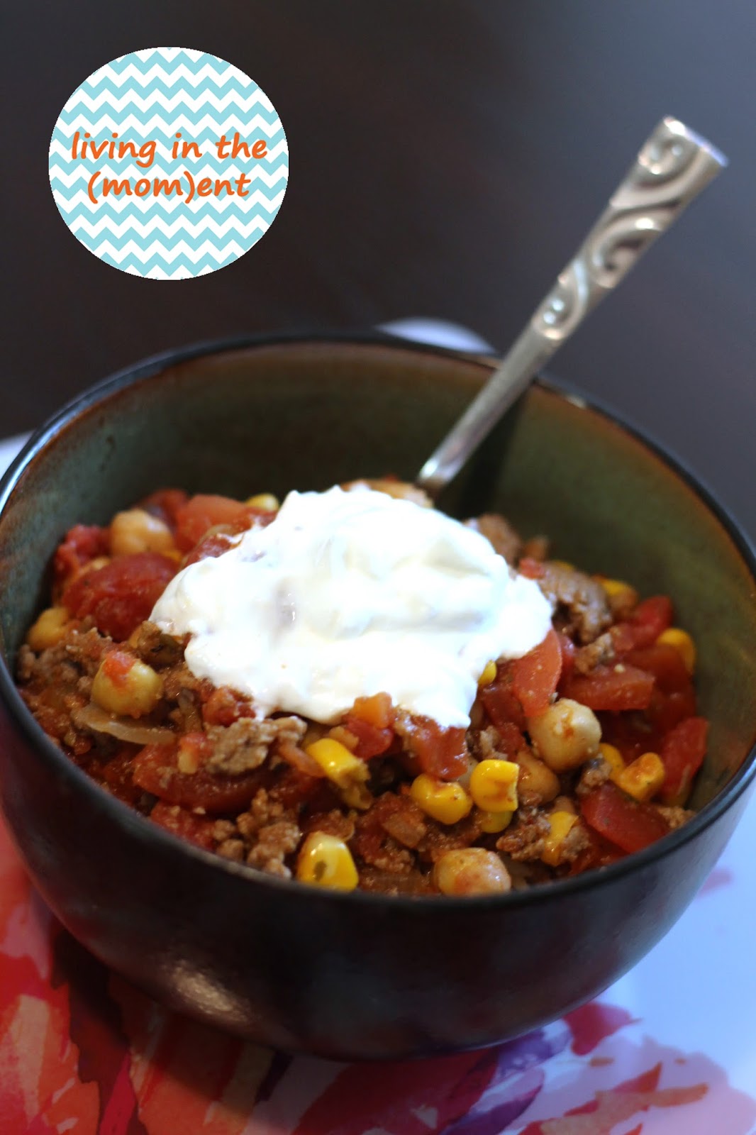 living in the (mom)ent Summer Time Chili with Red Gold Tomatoes
