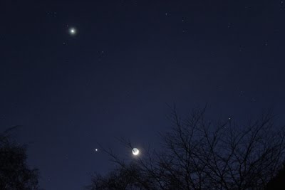 Crescent Moon, Venus and Jupiter, March 25, 2012.