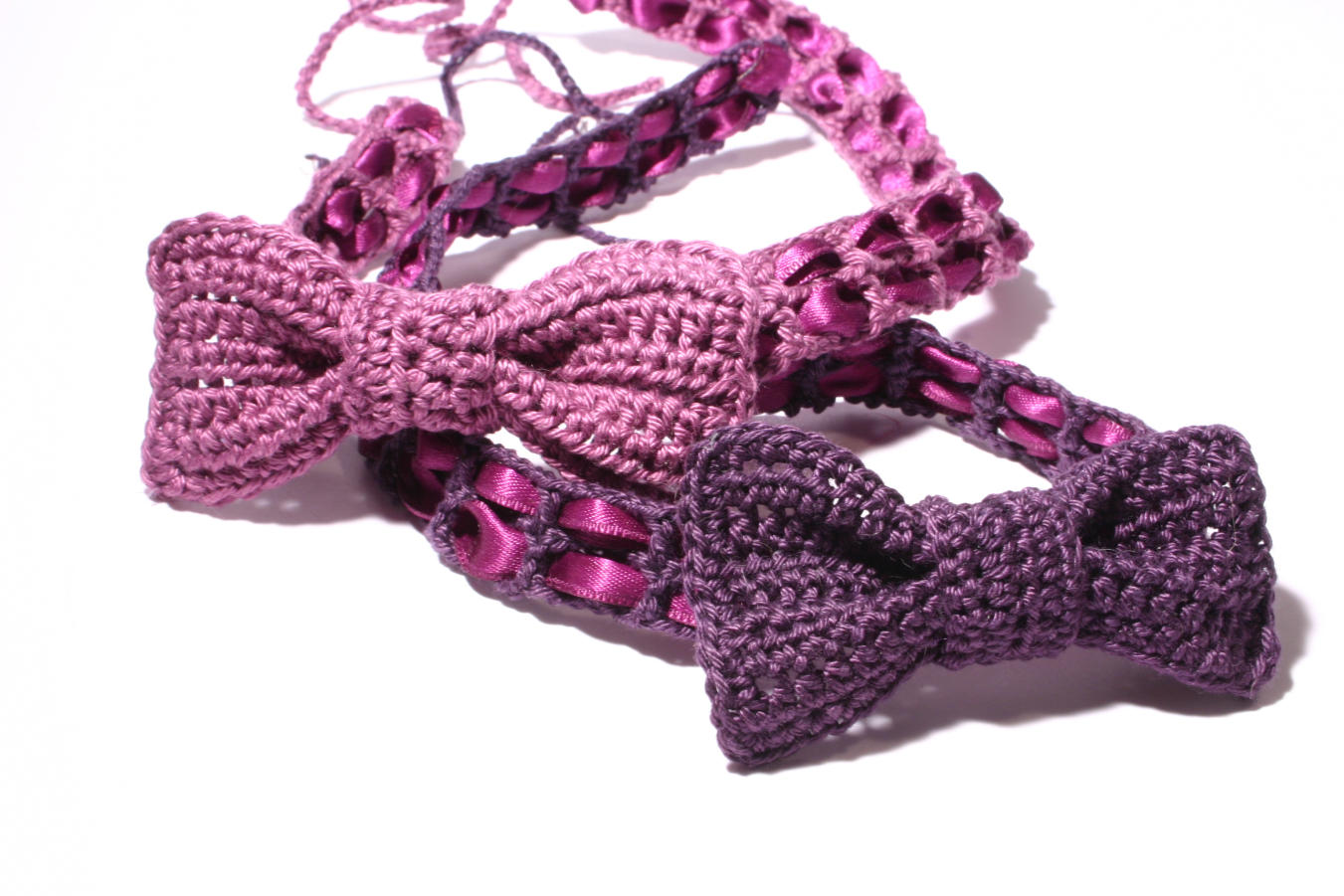 ...cherchez la femme!: Crochet headband with bow: Free DIY ...