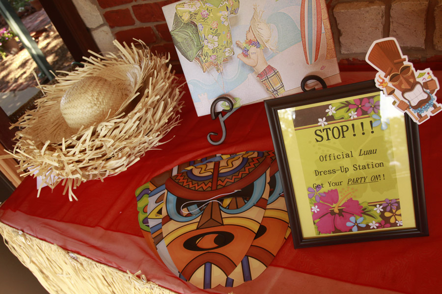 Home Confetti Hawaiian Luau Birthday Party!