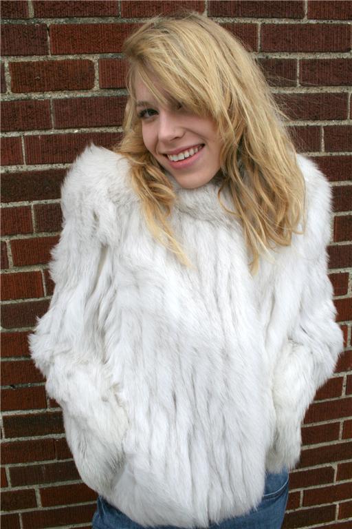 LAFOURRURE2: Fur coat love passion