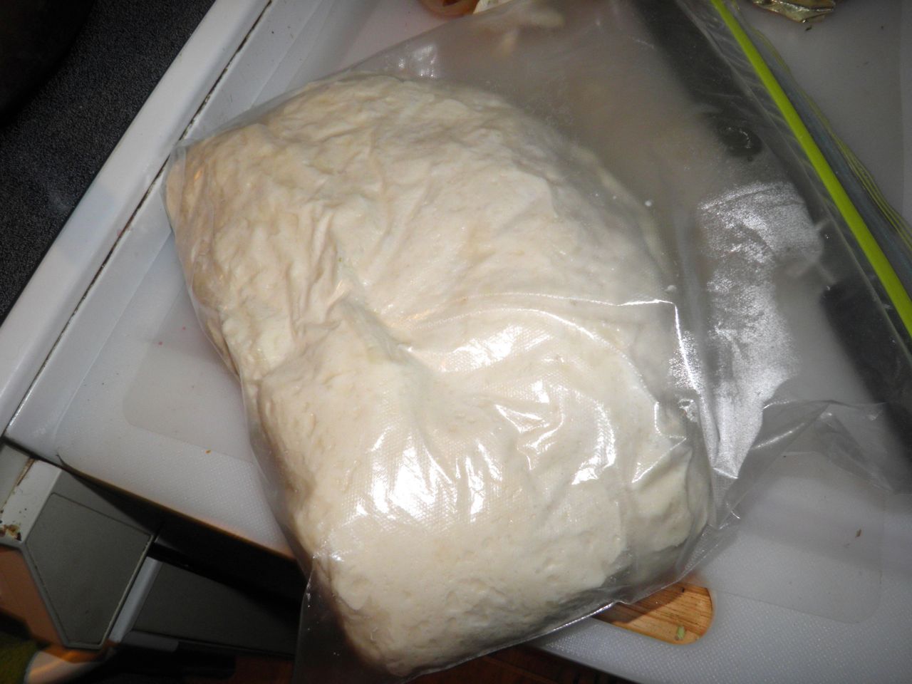 Docaitta Lifestyle Recipe Refrigerator Pizza Dough, and a Pizza Recipe