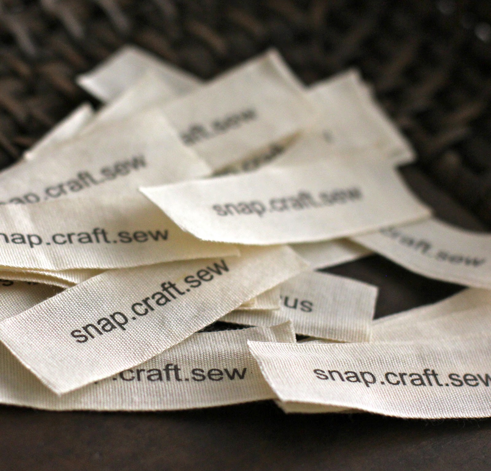snap.craft.sew DIY Fabric Labels