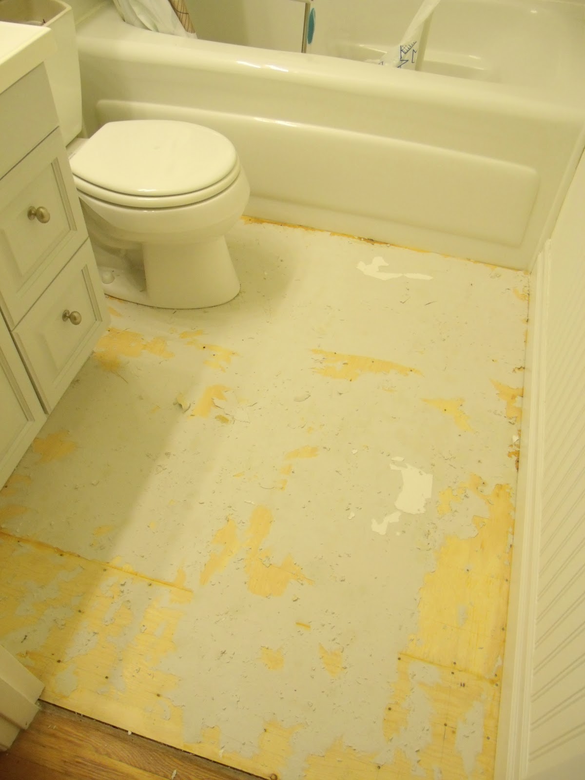 Wallpaper Behind Toilet hd wallon