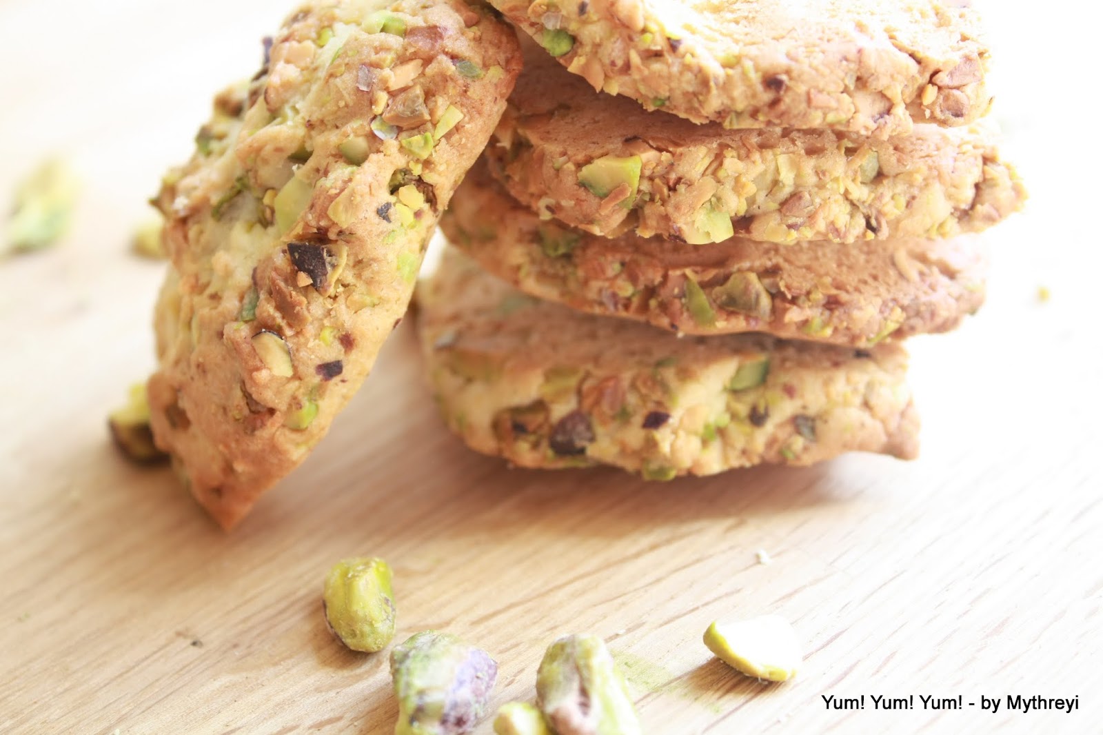 Yum! Yum! Yum! Pistachio Cream Cheese Cookies