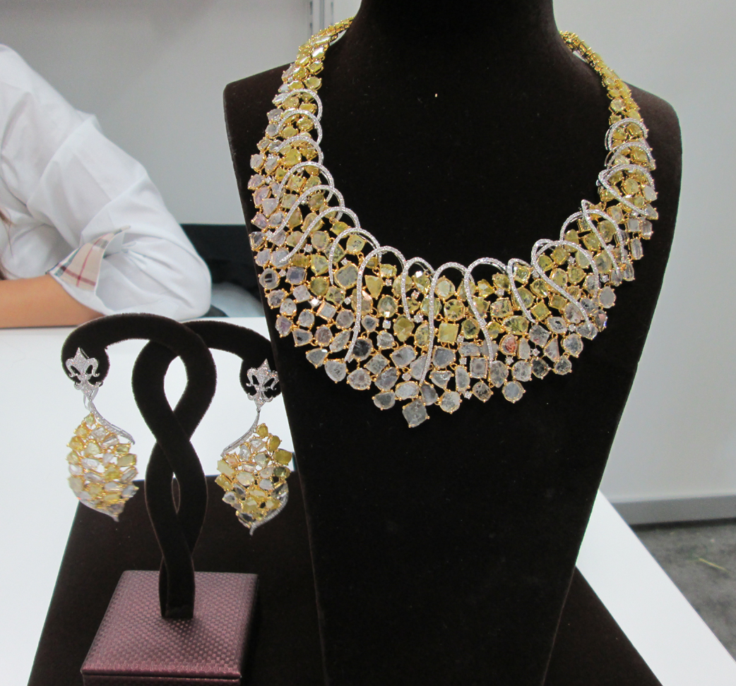 Jewelry News Network Rare Gems, Fine Diamonds and Shimmering Gold on