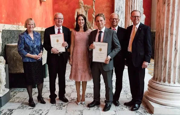 Princess Mary and Queen Maxima wore Valentino pink lace dress. Who Wore It Best?