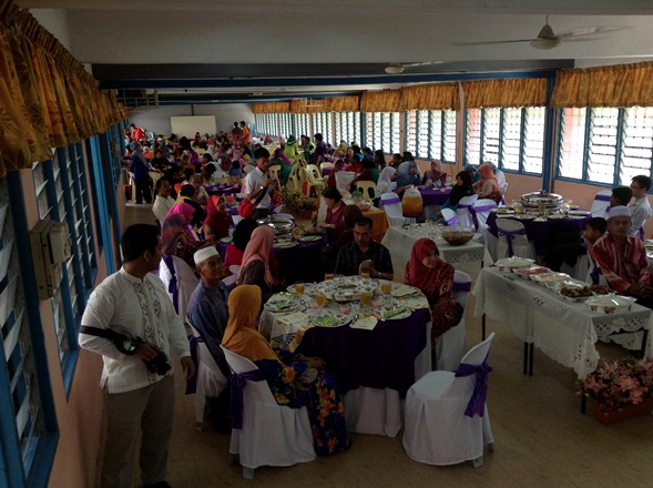 Sambutan Hari Guru Dan Pekerja SMKIH 2013 Sambutan Hari Guru Dan Pekerja SMKIH 2013