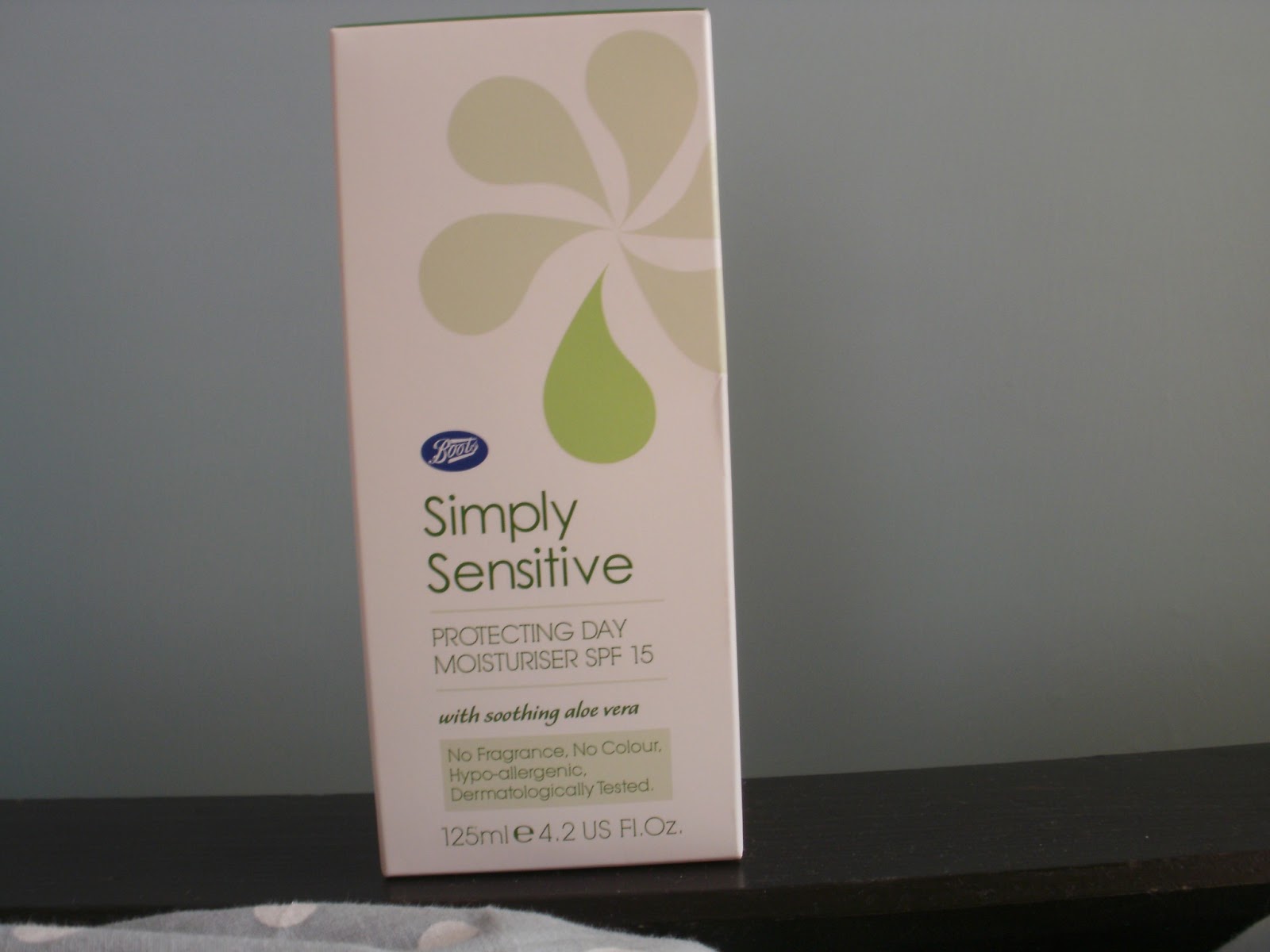 Faeries and Fashion Boots Simply Sensitive Protecting Day Moisturiser