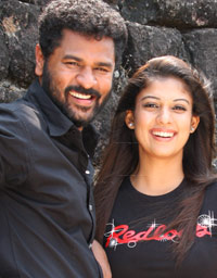 Nayanthara Smiling1 - Nayanthara Smiling Pics