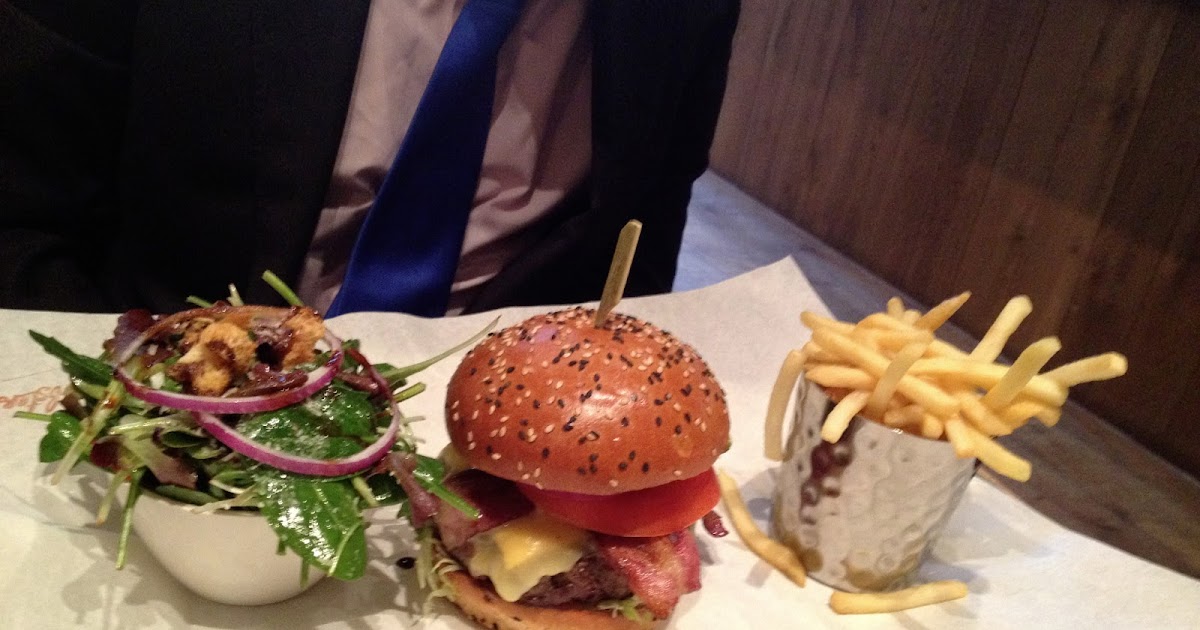 Brunch etc. Burger & Lobster Farringdon someone finally orders a