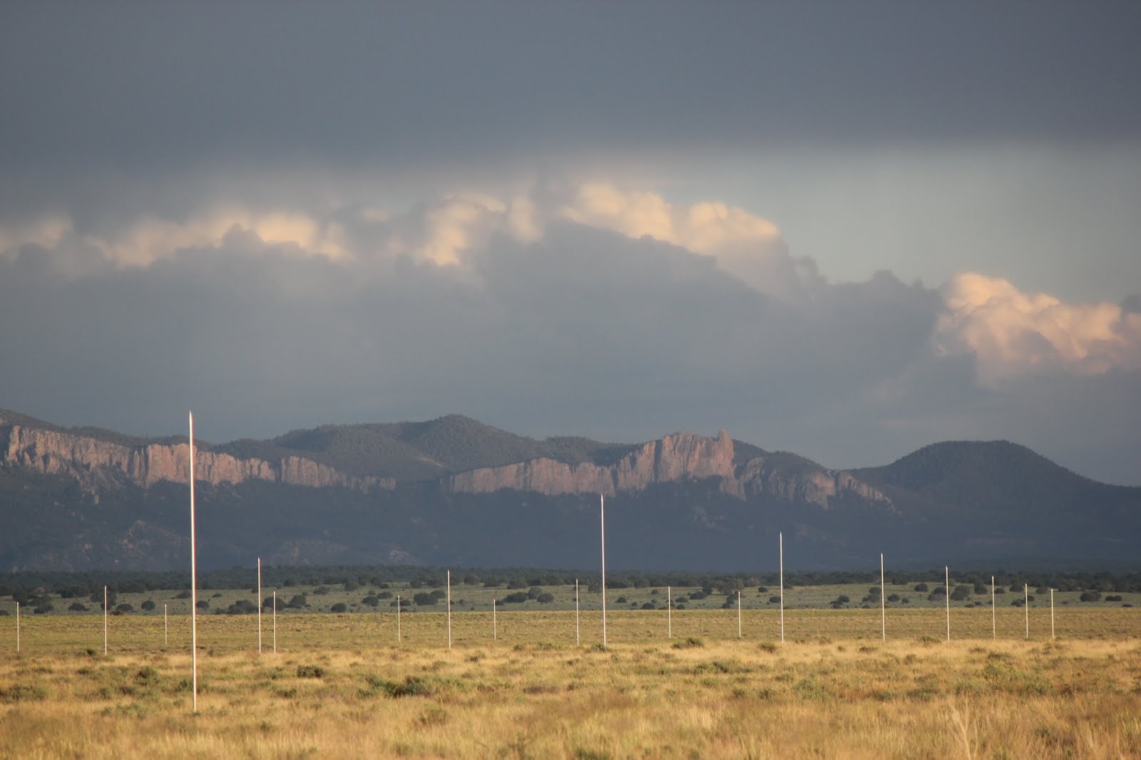 The Lightning Field (1977), by the American sculptor Walter De Maria