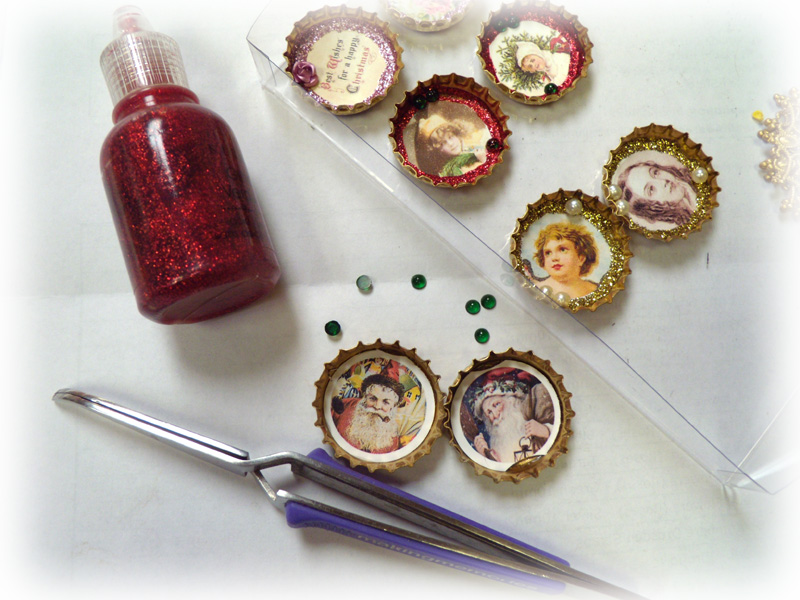 Glitter Tart Designs You'd never know it's a Bottle Cap Ornament
