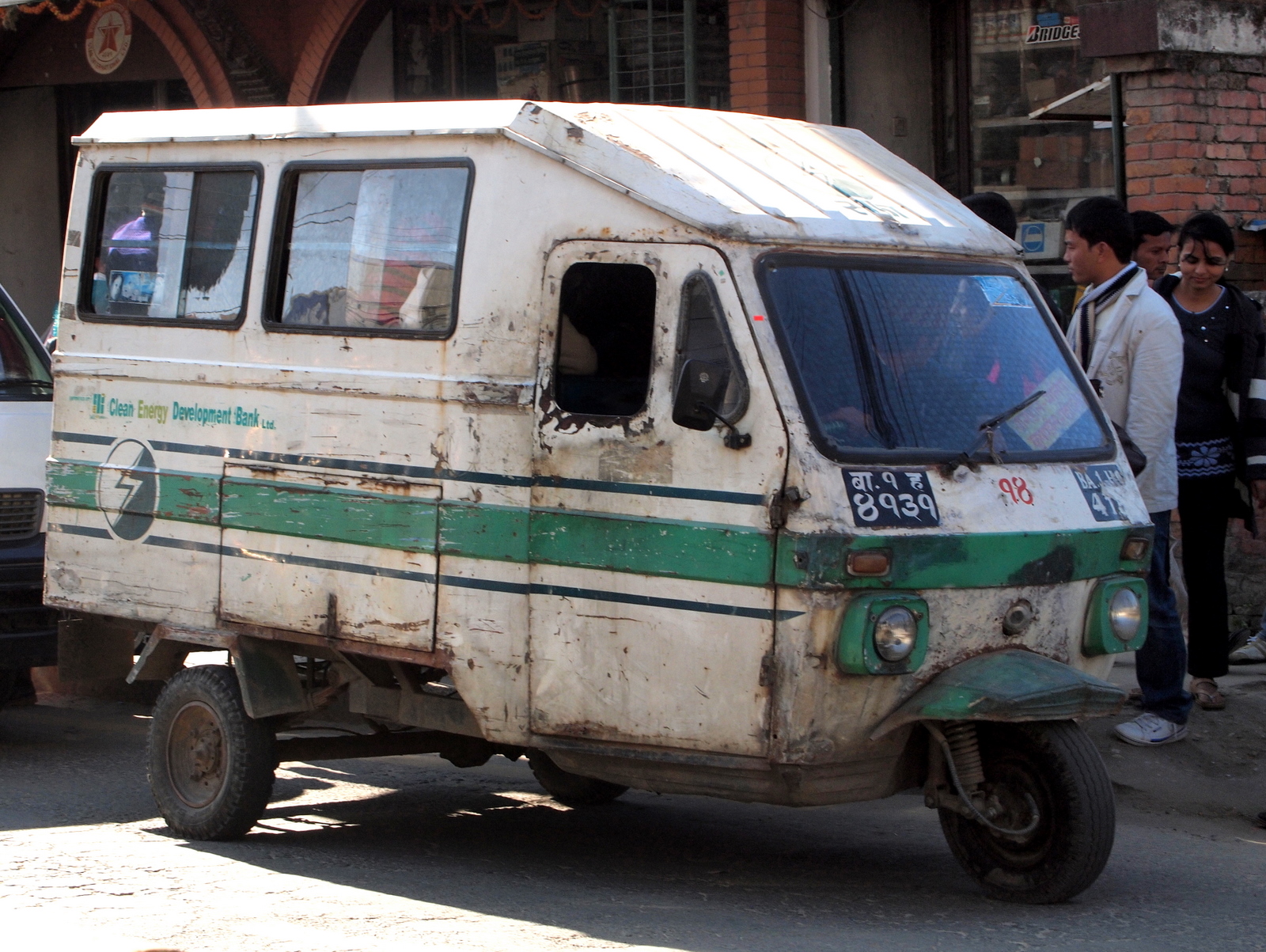 SAFA Tempos Electric Vehicles to Save Pollution(Electric Vehicle in