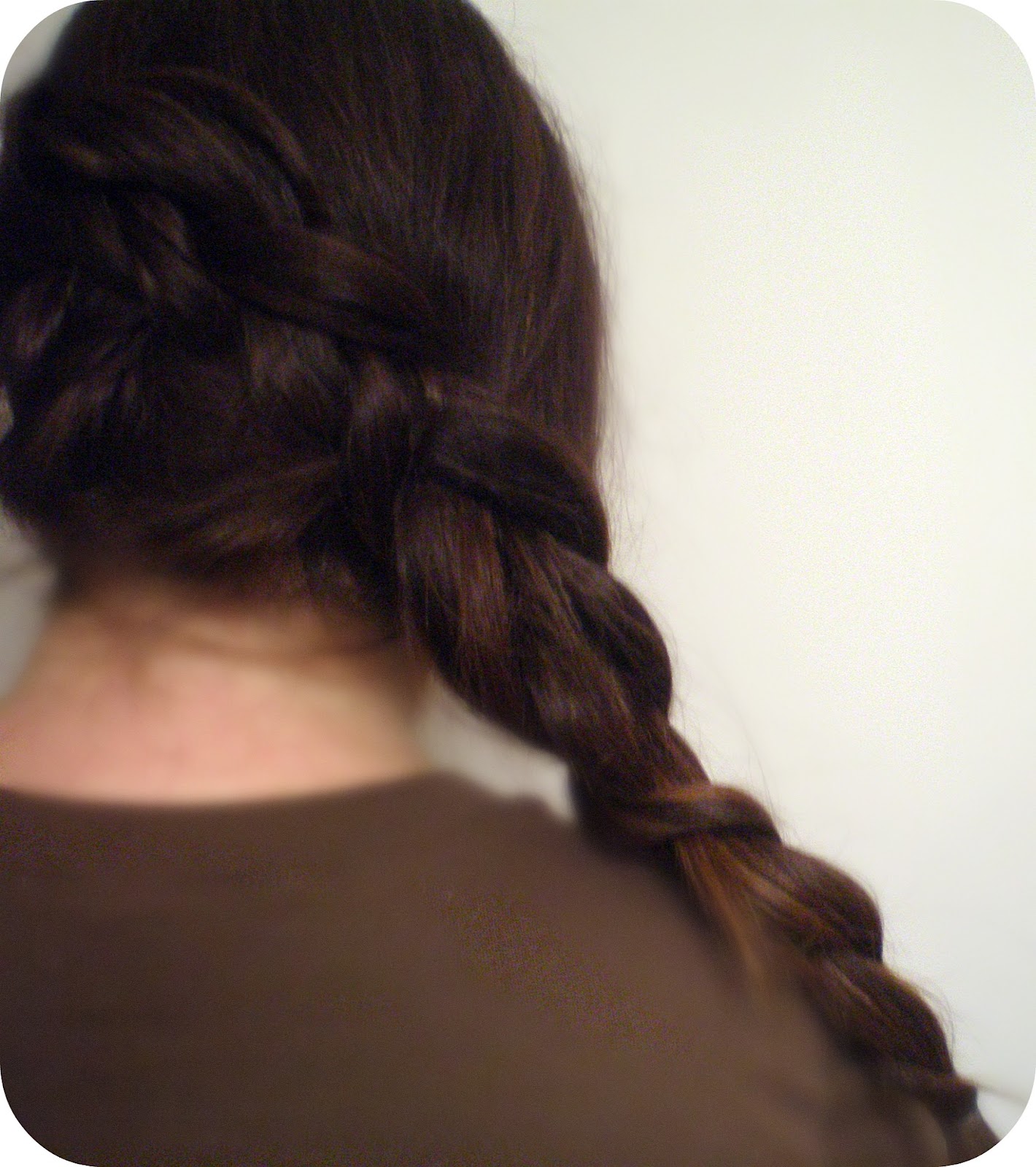 Elle Sees Beauty Blogger In Atlanta How To Katniss Everdeen S