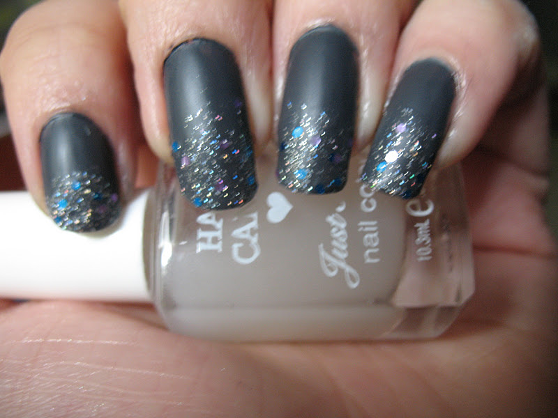 Moondancerjen's Nails: Gray Sparkly Matte Nails