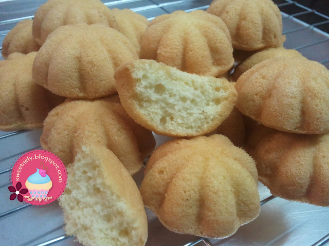 Kuih Bahulu