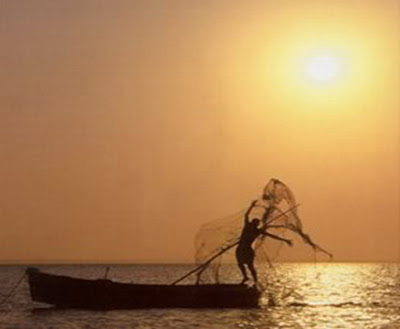 Embarcação doada pelo Banco Mundial gera polémica ambiental em Inhambane