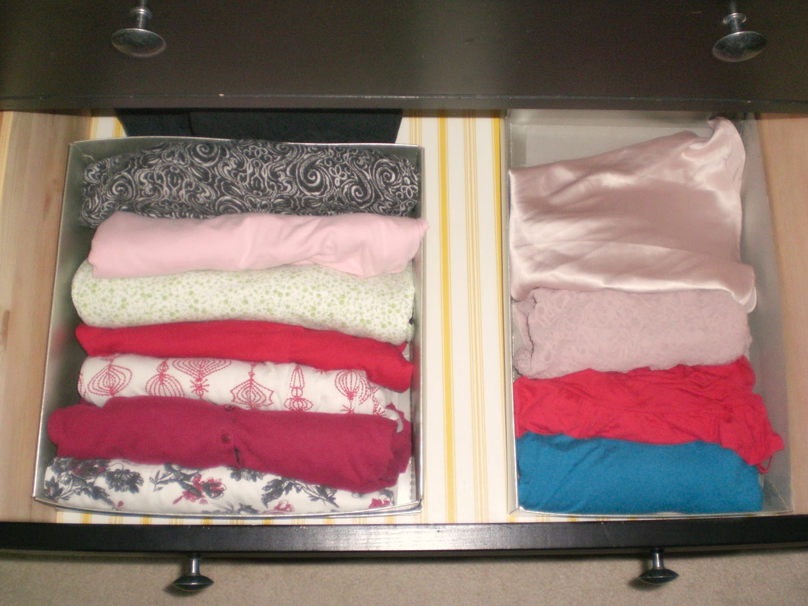 Delicious Spaces {Inside My Drawers}