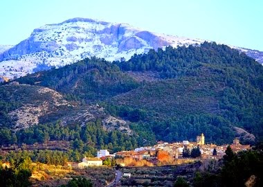 L´Aitana i  Penàguila. Al Comtat.