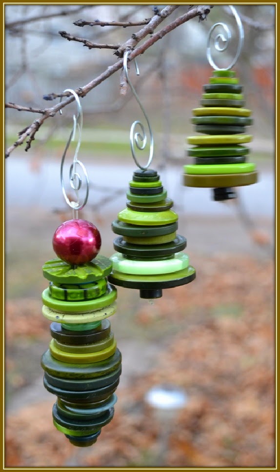 Let It Shine Adorable Christmas Tree Ornaments Made from Buttons