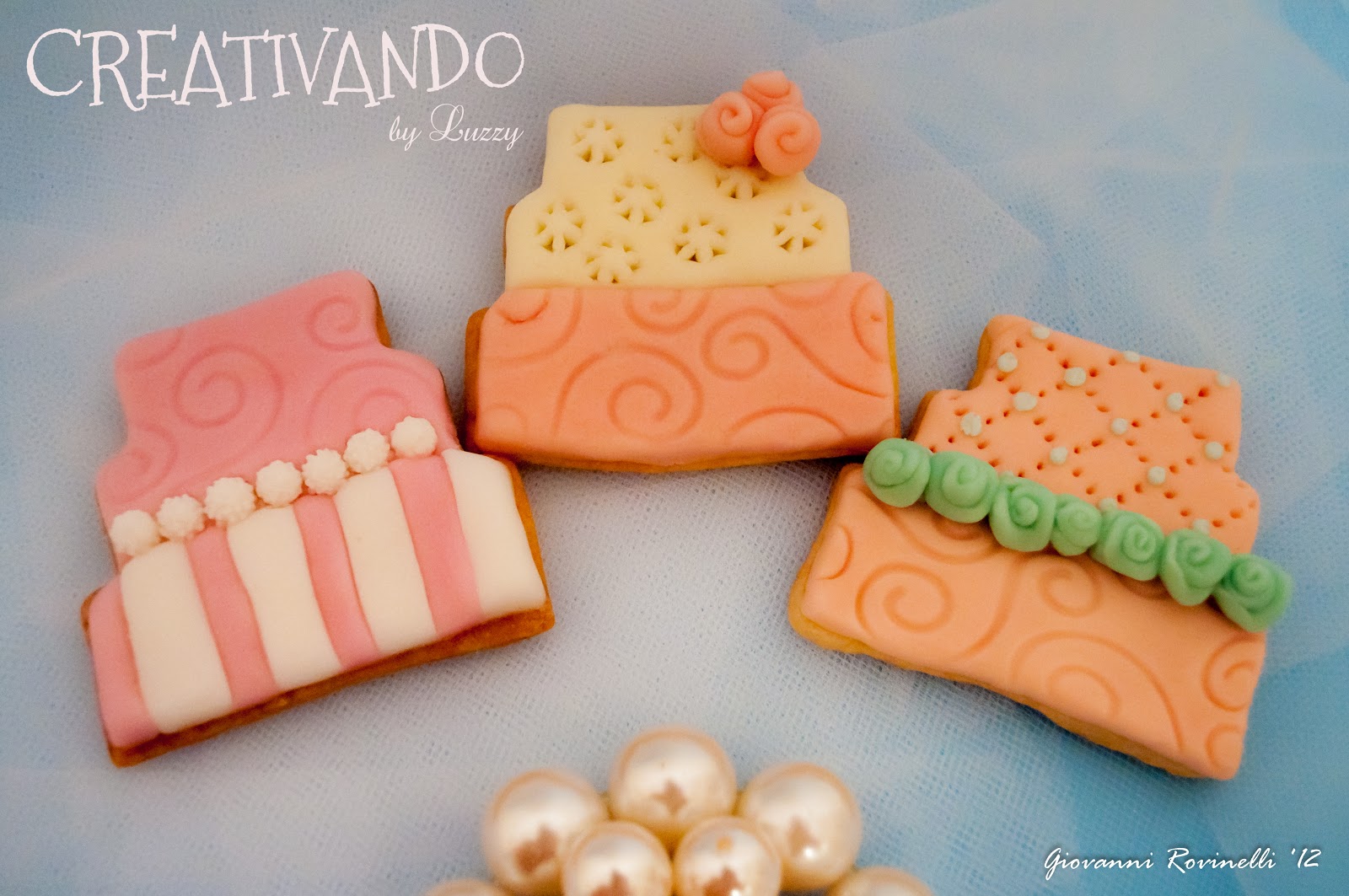 CREATIVANDO Biscotto Wedding Cake