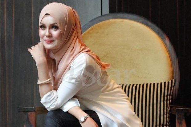 Uqasha Senrose Jawab Fitnah Ke Kelab Malam Tanpa Hijab