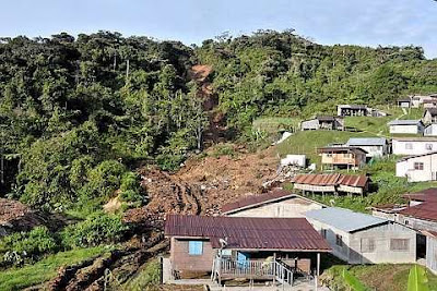 Aftermath of the landslide that hit the Sungai Ruil Orang Asli settlement in Cameron Highlands on Sunday. - Bernama - 8 August, 2011